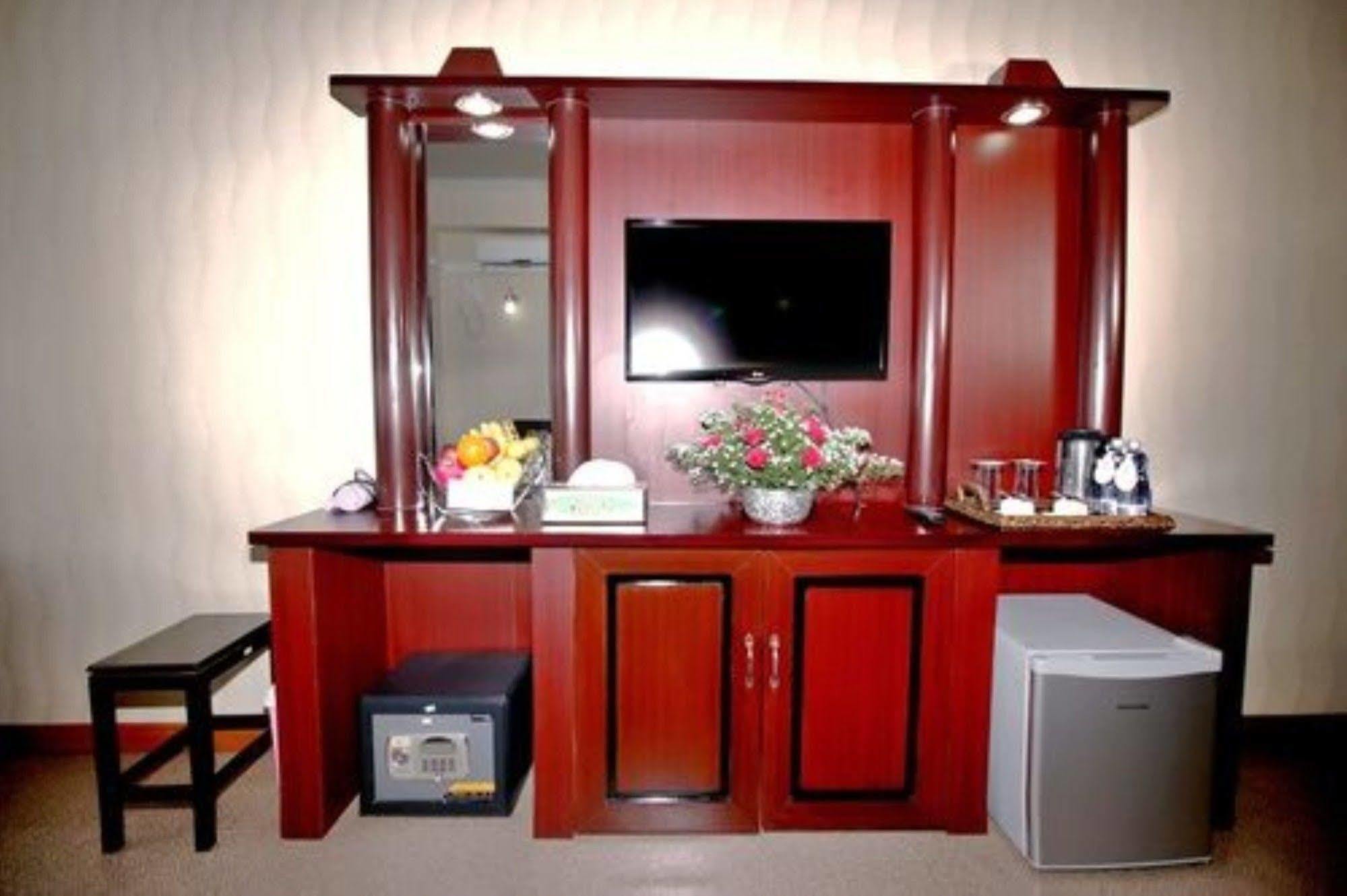 فندق دايموند كراون Gyogon المظهر الخارجي الصورة